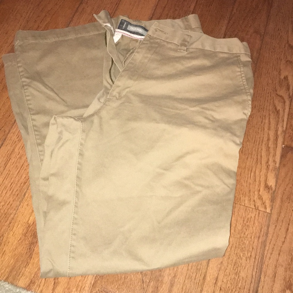 Old Navy loose khaki pants size 36/32